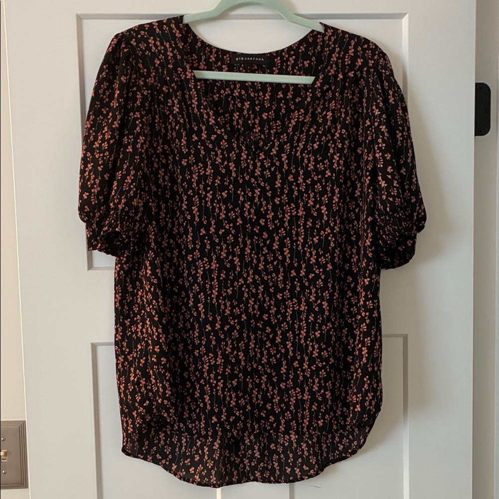 Gibsonlook Floral Black and Pink Women's Top